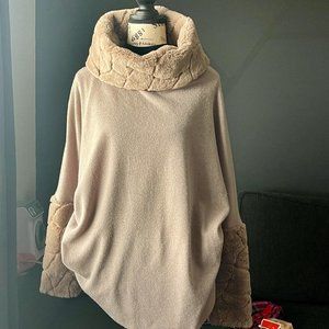 JOSEPH RIBKOFF NUDE COLOR SIZE 2 COWL LONGSLEEVES